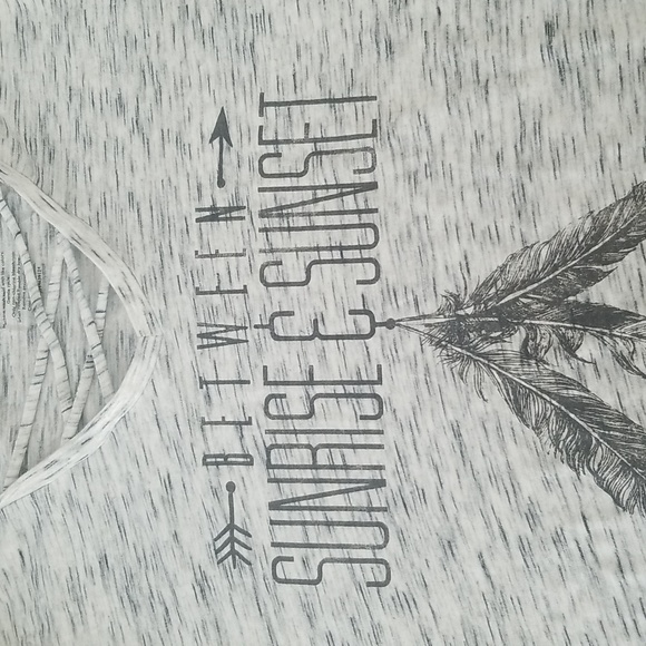 🦋Wound Up Between Sunrise & Sunset Cross Strap Graphic Tee - Picture 5 of 5